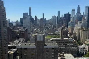 360 E 72nd St, New York City, NY 10021 - Photo 1