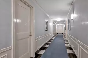 150 Central Park S, New York City, NY 10019 - Photo 8