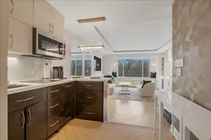 150 Central Park S, New York City, NY 10019 - Photo 6