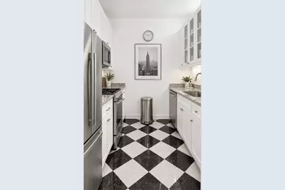 250 E 54th Street #29C, New York City, NY 10022 - Photo 4