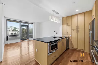 5-49 Borden Avenue #3-H, New York City, NY 11101 - Photo 4