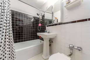 135 Ocean Pkwy, New York City, NY 11218 - Photo 6