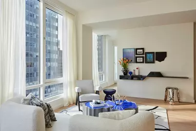 135 E 47th Street #15D, New York, NY 10017 - Photo 2