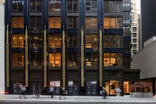 135 E 47th St, New York City, NY 10017 - Photo 18