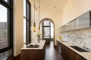 135 E 47th St, New York City, NY 10017 - Photo 12