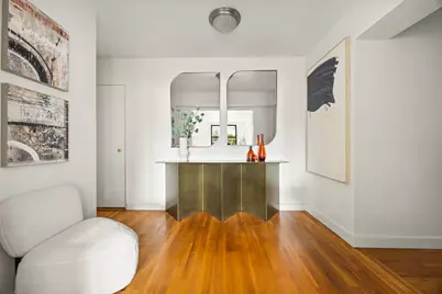 100 Bank Street #4B, New York, NY 10014 - Photo 4