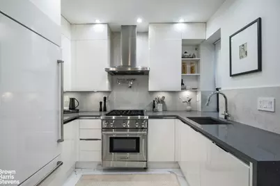 56 E 87th Street #4D, New York, NY 10028 - Photo 2