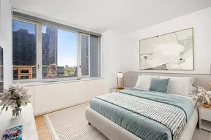 322 W 57th St, New York City, NY 10019 - Photo 2