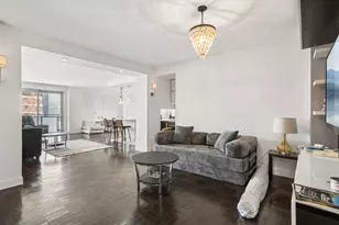 300 E 40th St, New York City, NY 10016 - Photo 2
