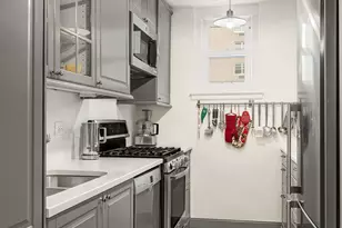 501 E 79th St, New York City, NY 10075 - Photo 4