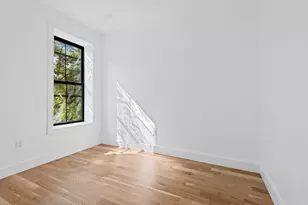 259 E 28th St, New York City, NY 11226 - Photo 14