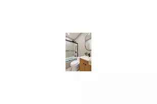 259 E 28th St, New York City, NY 11226 - Photo 4