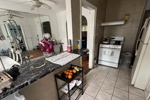 24-26 83rd St, New York City, NY 11370 - Photo 10
