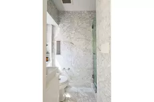 1050 Park Ave, New York City, NY 10028 - Photo 16