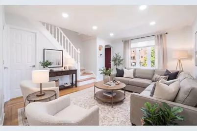 20-17 26th Street, New York City, NY 11105 - Photo 2