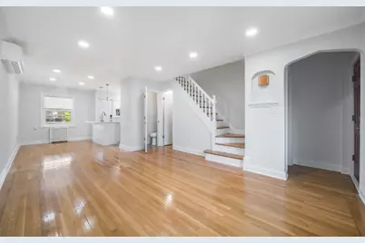 20-17 26th Street, New York City, NY 11105 - Photo 4