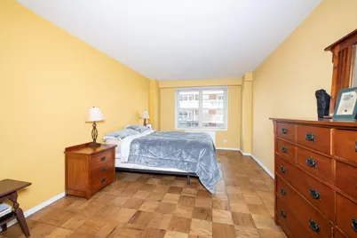 370 E 76th Street #B704, New York City, NY 10021 - Photo 6
