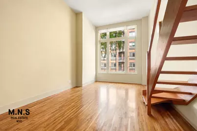 100 W 15th Street #2-B, New York, NY 10011 - Photo 2