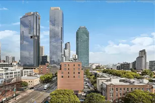11-52 44th Dr, New York City, NY 11101 - Photo 12