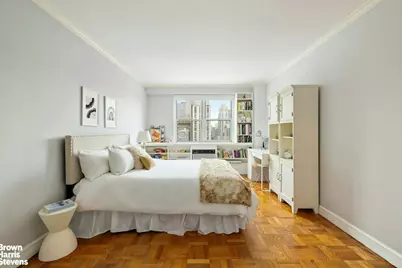 1175 York Avenue #16J, New York, NY 10065 - Photo 6