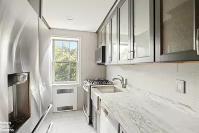 77-35 113th Street #3A, New York City, NY 11375 - Photo 2