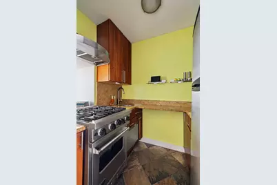 31 Jane Street #2D, New York City, NY 10014 - Photo 8