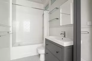 159 W 91st St, New York City, NY 10024 - Photo 14