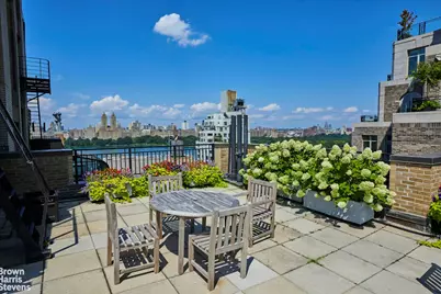 19 E 88th Street #8C, New York, NY 10128 - Photo 8