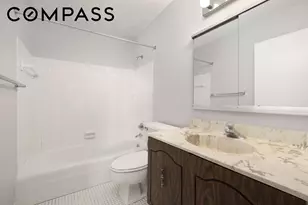 245 E 54th St, New York City, NY 10022 - Photo 8