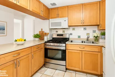 170 E 88th Street #6F, New York City, NY 10128 - Photo 4