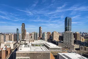 161 W 61st St, New York City, NY 10023 - Photo 2