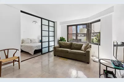 220 E 57th Street #14B, New York, NY 10022 - Photo 2