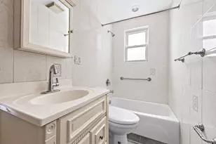 60-31 56th Dr, New York City, NY 11378 - Photo 46