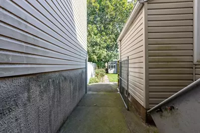 60-31 56th Drive, New York City, NY 11378 - Photo 46