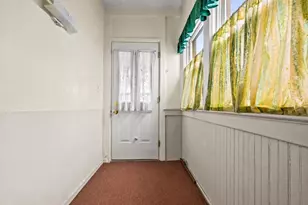 60-31 56th Dr, New York City, NY 11378 - Photo 52