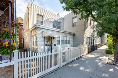 60-31 56th Drive, New York City, NY 11378 - Photo 44