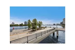 400 E 56th St, New York City, NY 10022 - Photo 18