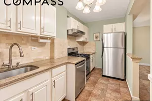 303 Beverley Rd, Brooklyn, NY 11218 - Photo 8