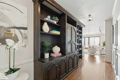55 E End Avenue #16D, New York, NY 10028 - Photo 4