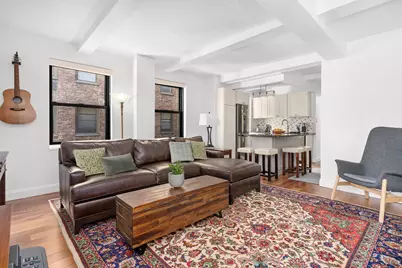 235 E 49th Street #8C, New York City, NY 10017 - Photo 2