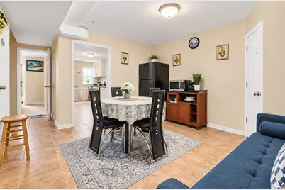 2723 Colden Avenue, New York City, NY 10469 - Photo 10