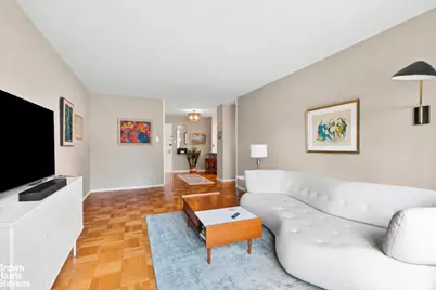 300 E 40th Street #19V, New York City, NY 10016 - Photo 2