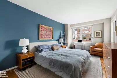300 E 40th Street #19V, New York City, NY 10016 - Photo 4