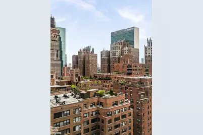 300 E 40th Street #19V, New York City, NY 10016 - Photo 6