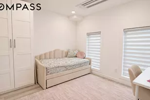 2811 Brown St, New York City, NY 11235 - Photo 10