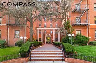 300 Ocean Pkwy, Brooklyn, NY 11218 - Photo 6