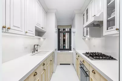 160 E 65th Street #16C, New York City, NY 10065 - Photo 10