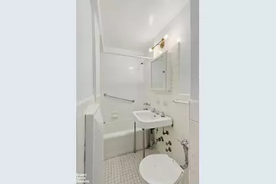 330 E 79th Street #8D, New York City, NY 10075 - Photo 14