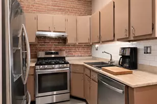 407 E 91st St, New York City, NY 10128 - Photo 4