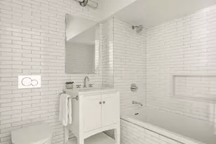 190 E 7th St, Brooklyn, NY 11218 - Photo 12